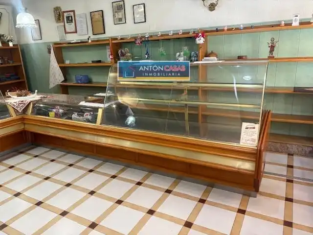 Local comercial en venda a Novelda, imagen 2