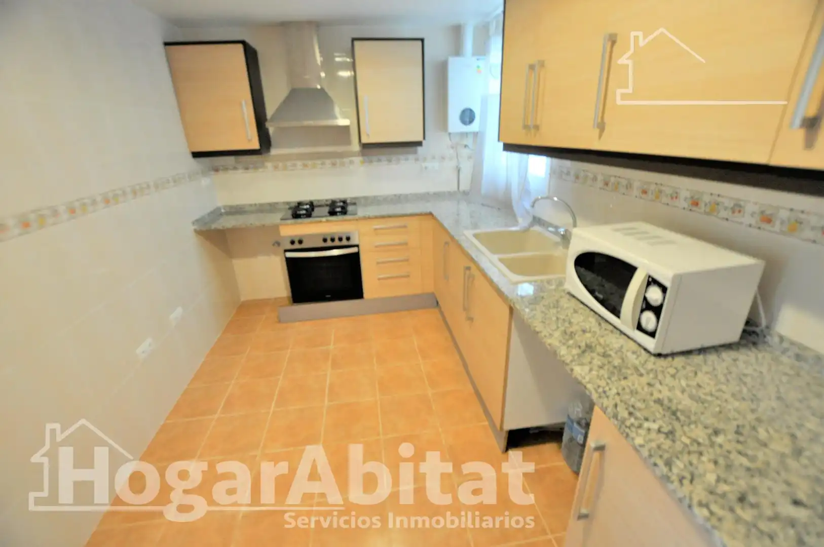 Appartamento con balcone in vendita a Calle Isabel de Villena, imagen 7