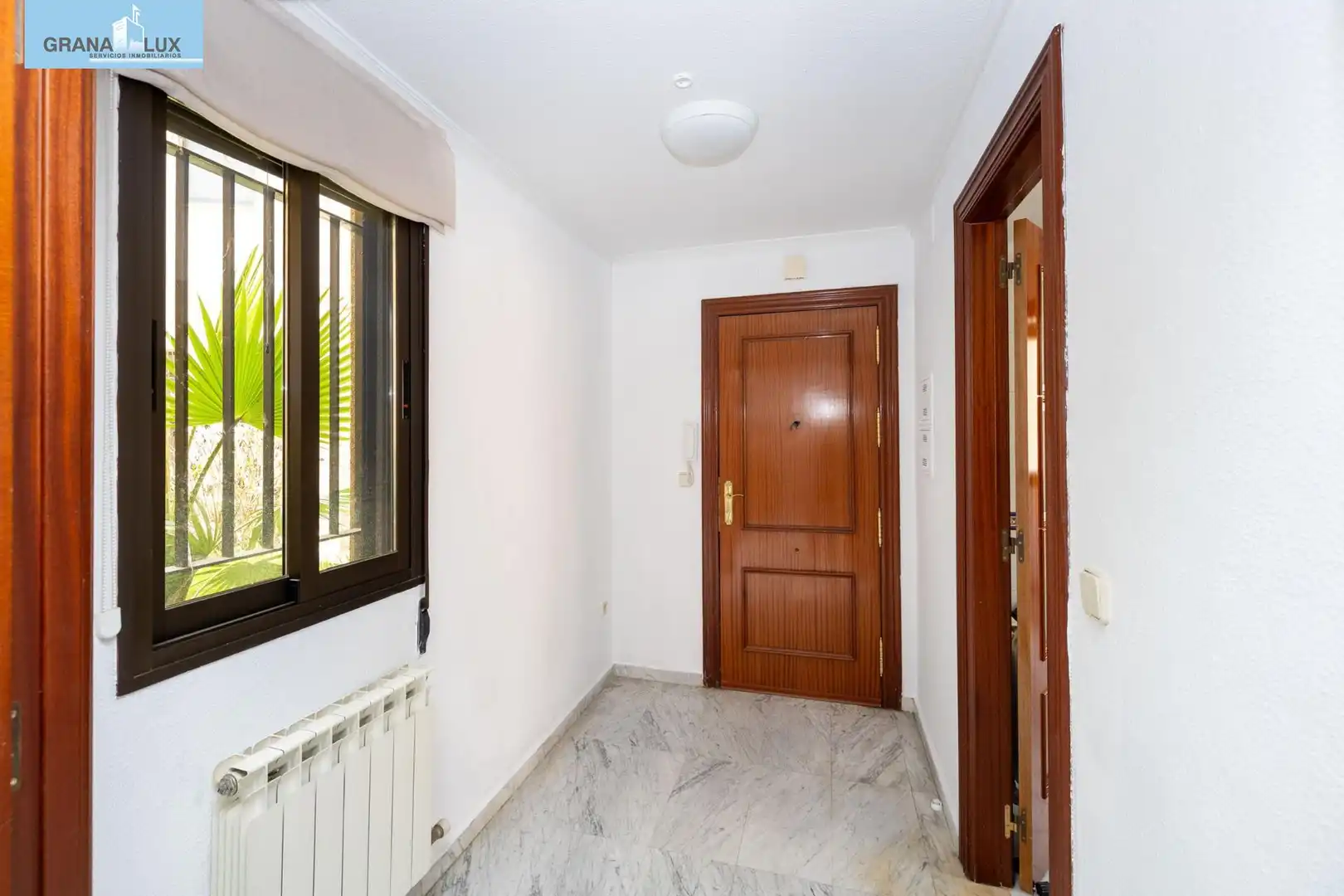 Flat for sale in Granada