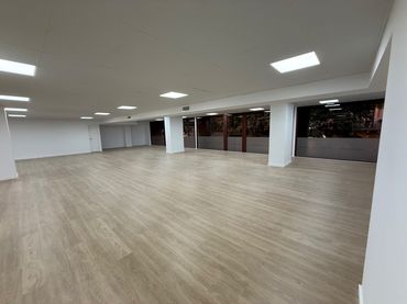 Oficina amb ascensor de lloguer a Carrer del Consell de Cent 357