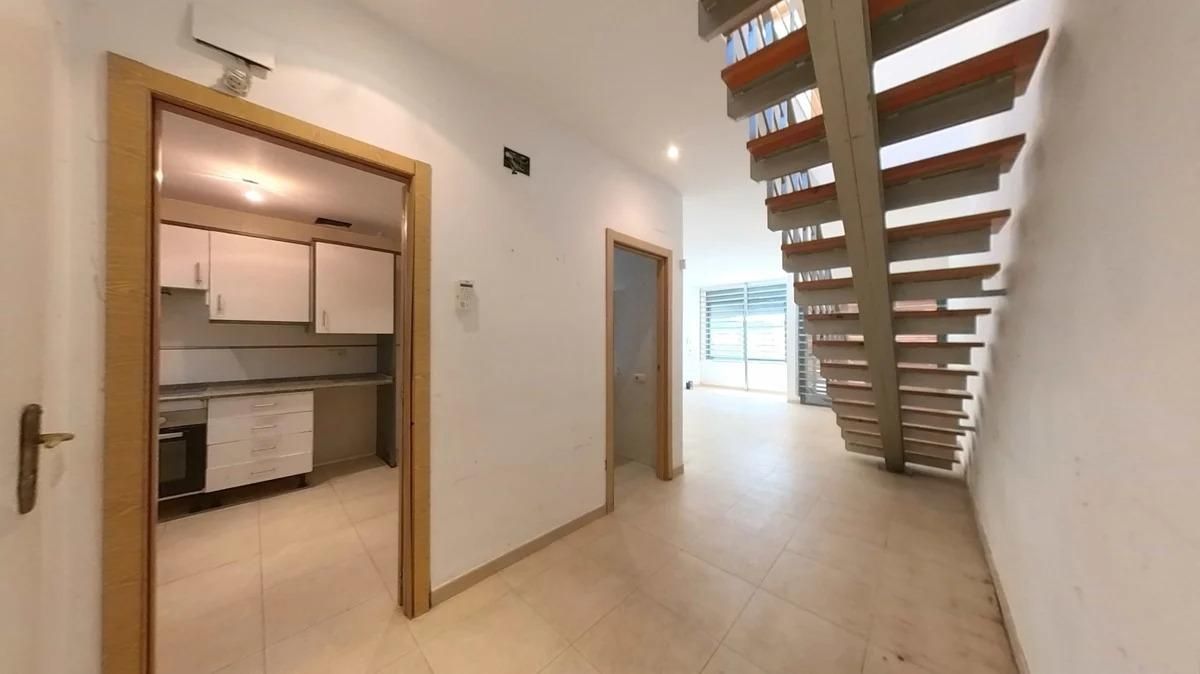 Casa adosada en venda a  LOLA ANGLADA