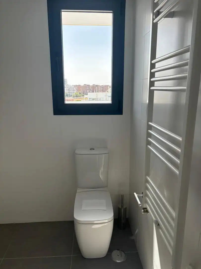 Bathroom of Attic for rent in Córdoba  with Air Conditioner, Heating and Private garden