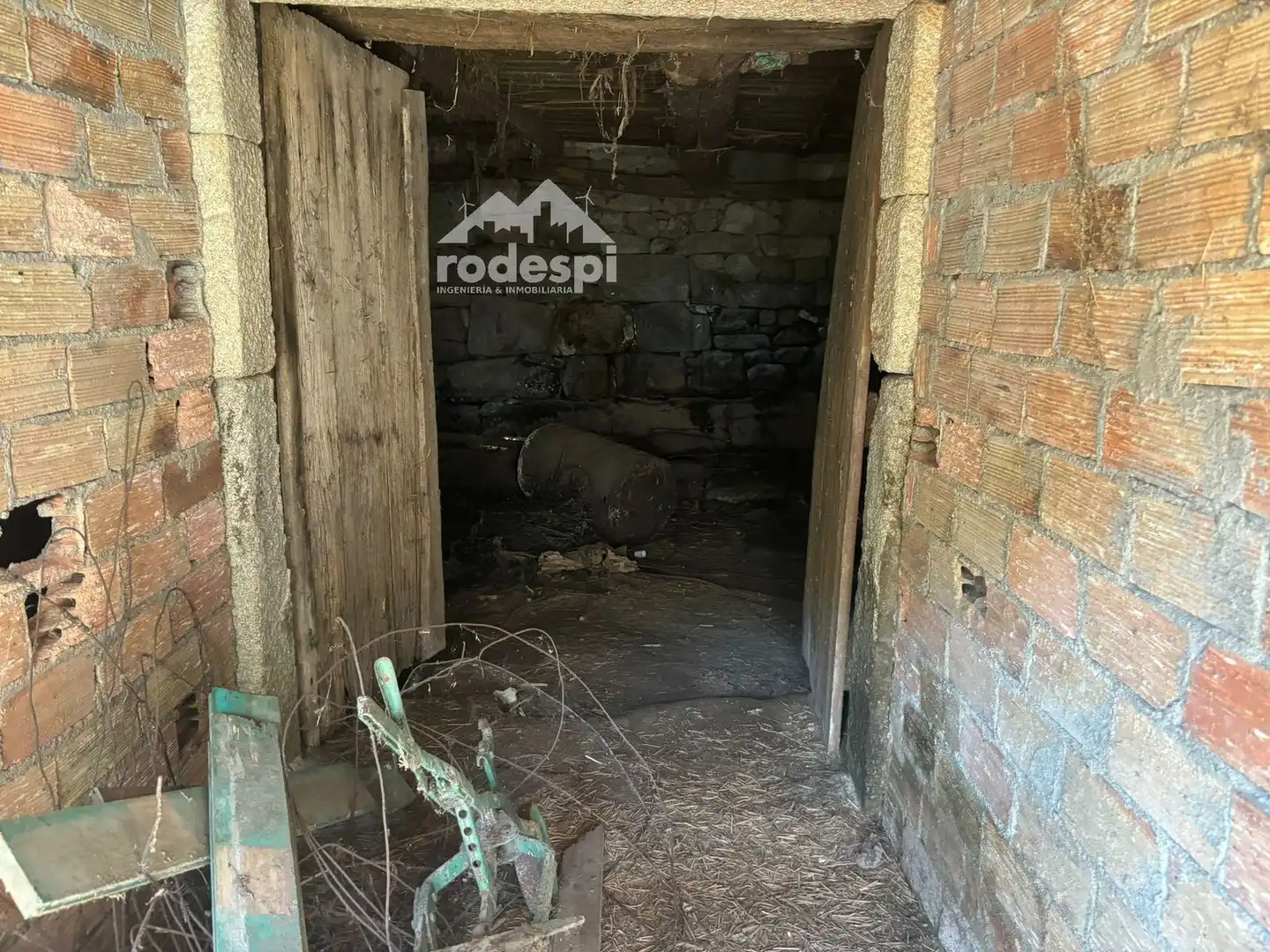 Houses for sale in Arbo