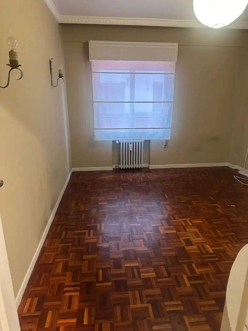 Wohnung zum Verkauf in Oviedo  mit Heizung, Parkett und Terrasse