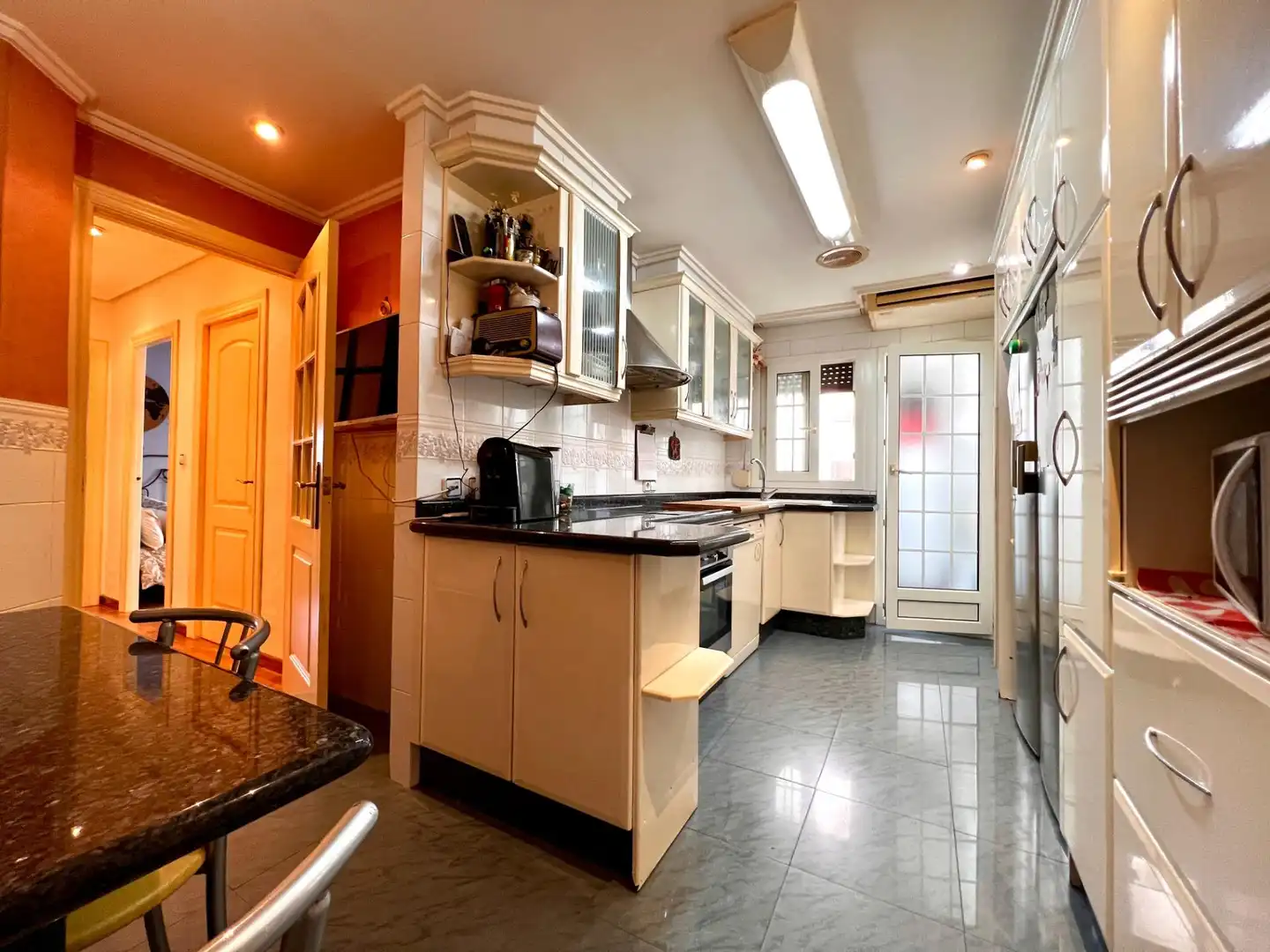 Cocina de Piso en venta en Tavernes Blanques con Aire acondicionado, Calefacción y Parquet