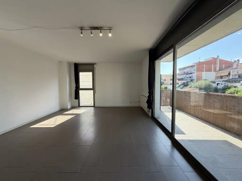 Sala d'estar de Pis en venda en Salt