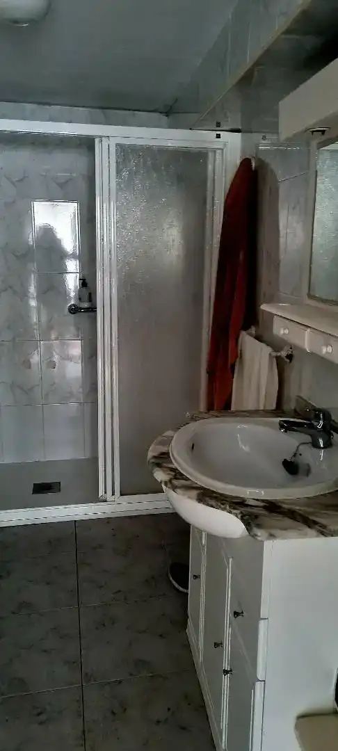 Baño de Planta baja en venta en Olivenza con Trastero, Lavadora y Microondas