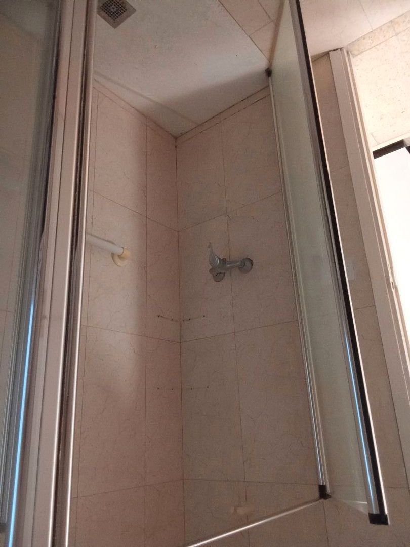 Bathroom of Flat to rent in  Santa Cruz de Tenerife Capital  with Oven and Balcony