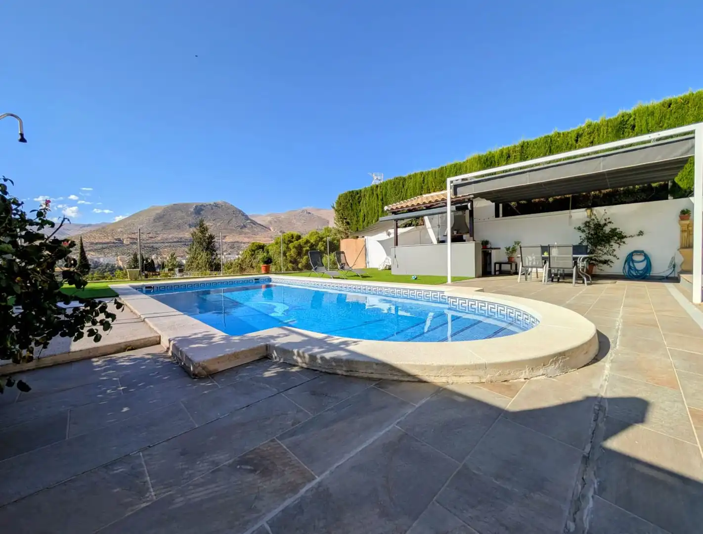 Chalet con piscina en venta en Alcalde Manuel de la Plata, imagen 4