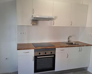 Kitchen of Flat to rent in L'Hospitalet de Llobregat  with Heating, Furnished and Oven