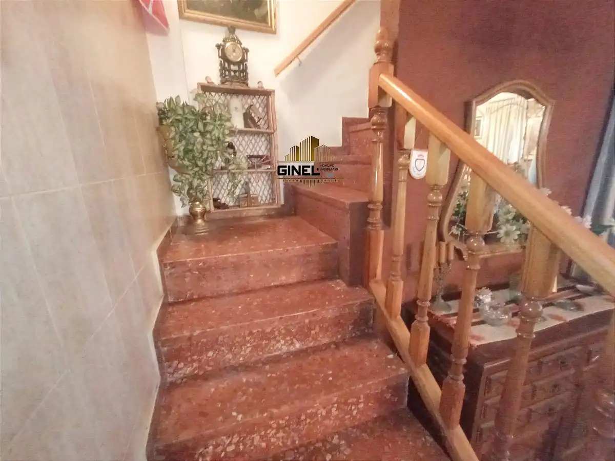 Casa amb terrassa en venda a Ctra. Circunvalación - La Magdalena