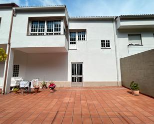 Exterior view of Single-family semi-detached for sale in Santiago de Compostela 