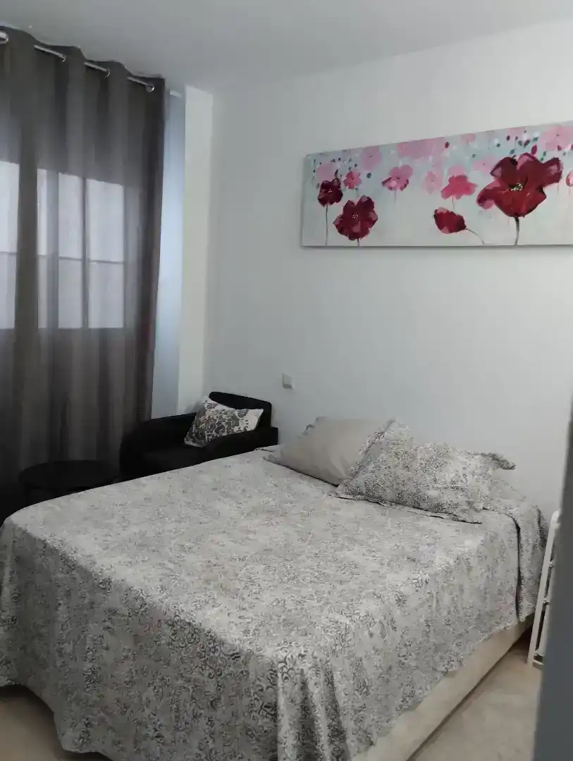 Habitación de Piso de alquiler en Parla con Aire acondicionado, Parquet y Amueblado