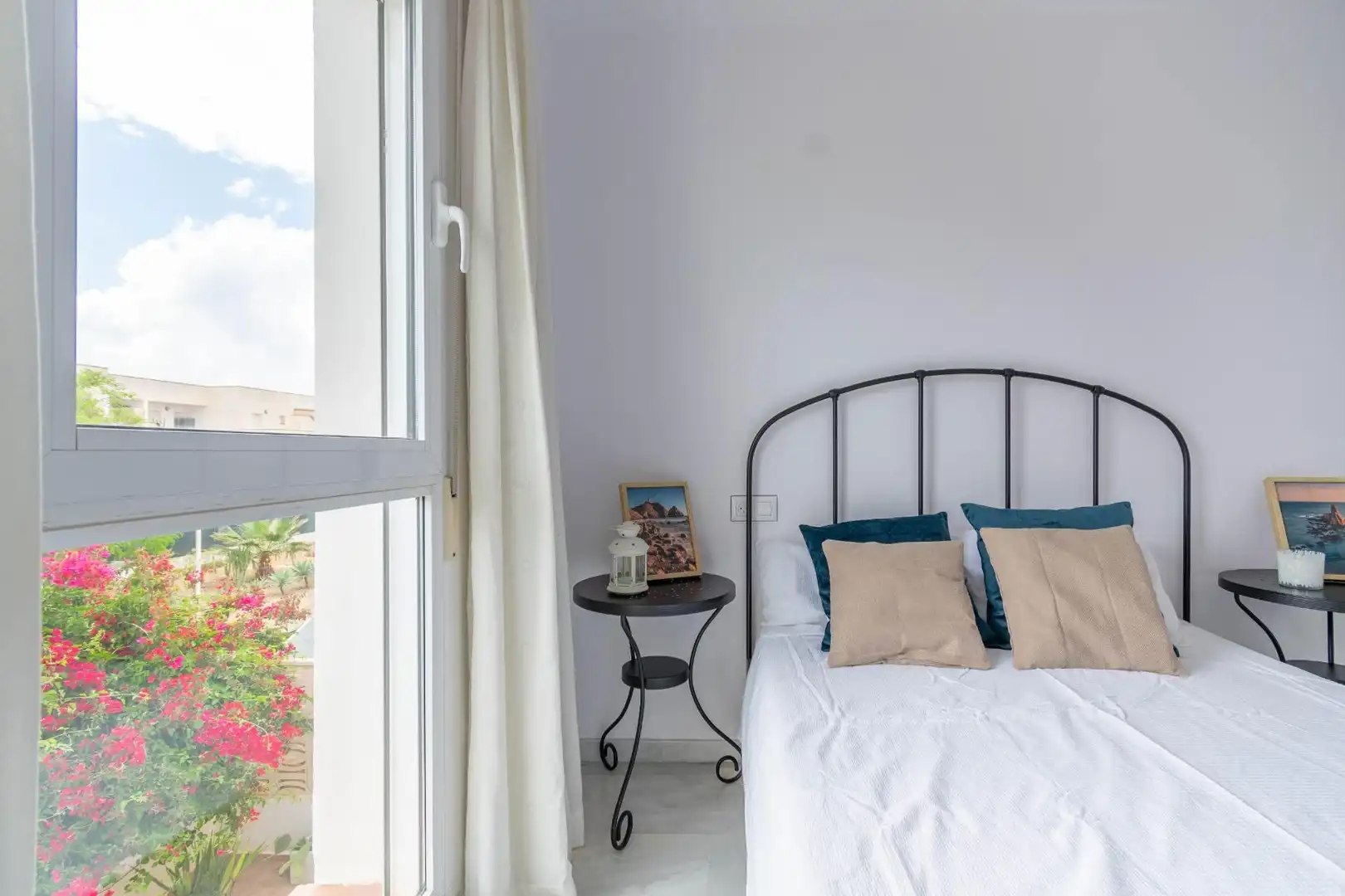 Habitación de Piso en venta en Almería con Aire acondicionado, Terraza y Balcón