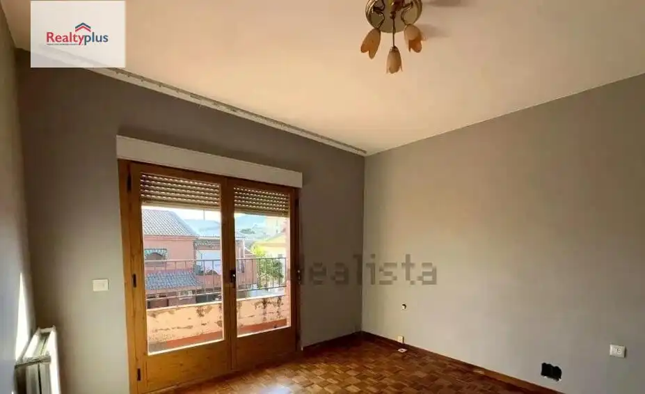 Schlafzimmer von Einfamilien-Reihenhaus zum Verkauf in Cebreros