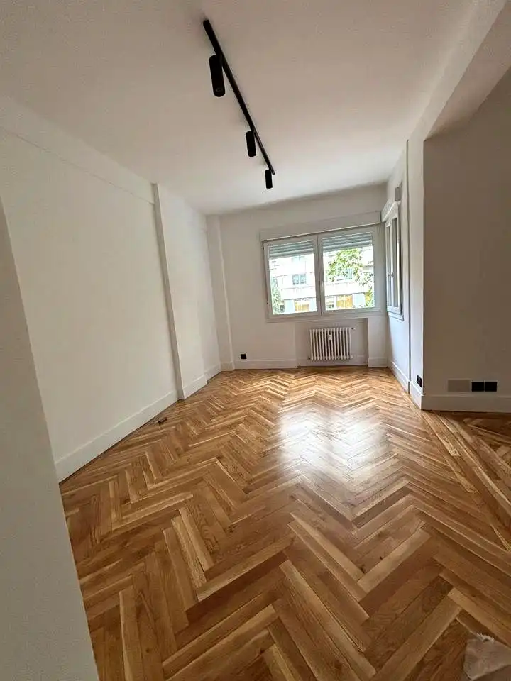 Schlafzimmer von Wohnung zur Miete in Madrid mit Heizung, Terrasse und Haustiere erlaubt