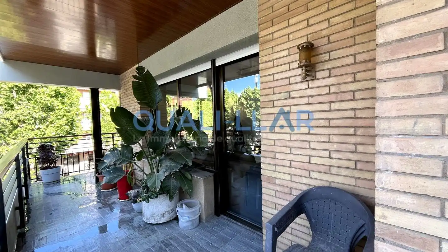 Terrassa de Pis en venda en Sant Feliu de Llobregat amb Aire condicionat, Jardí privat i Parquet