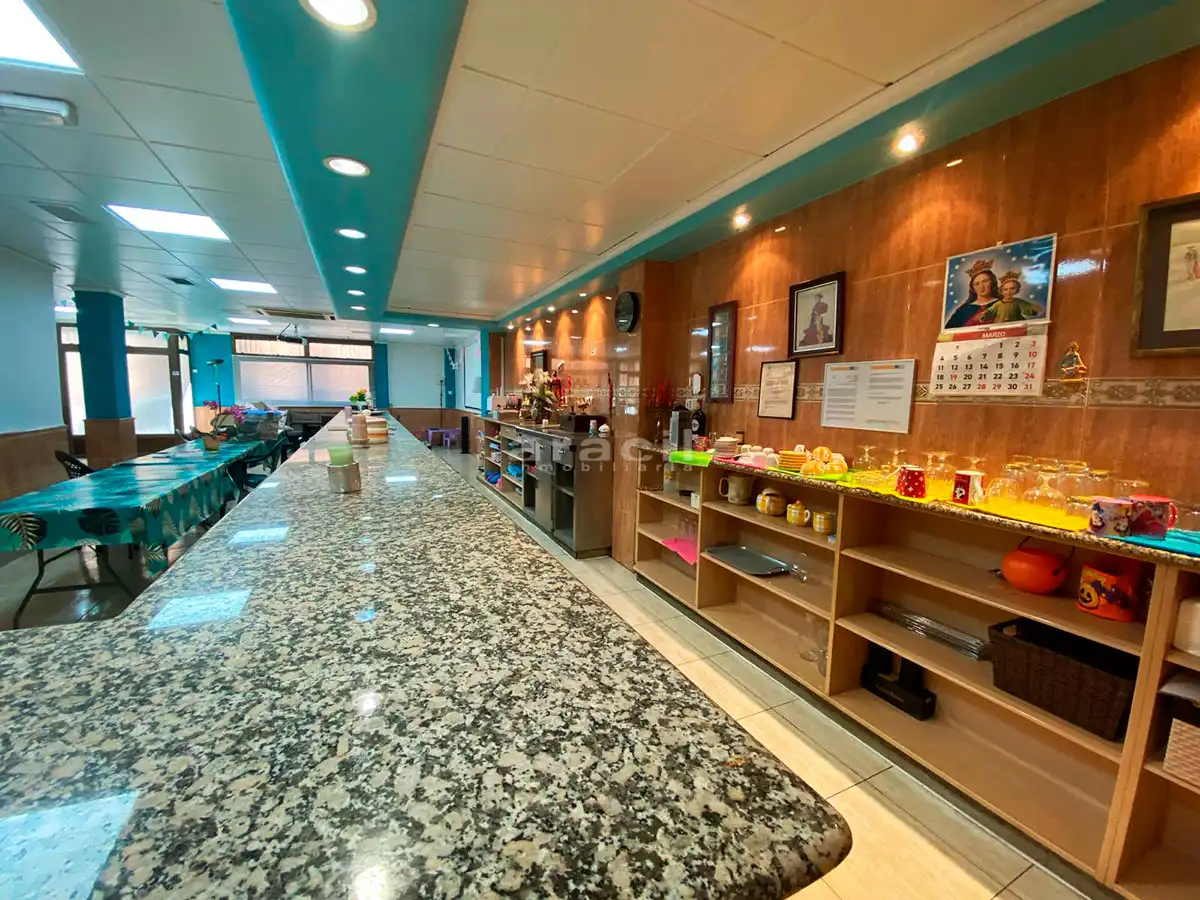 Business premises for sale in Carrer Enginyer Vilaplana, imagen 2