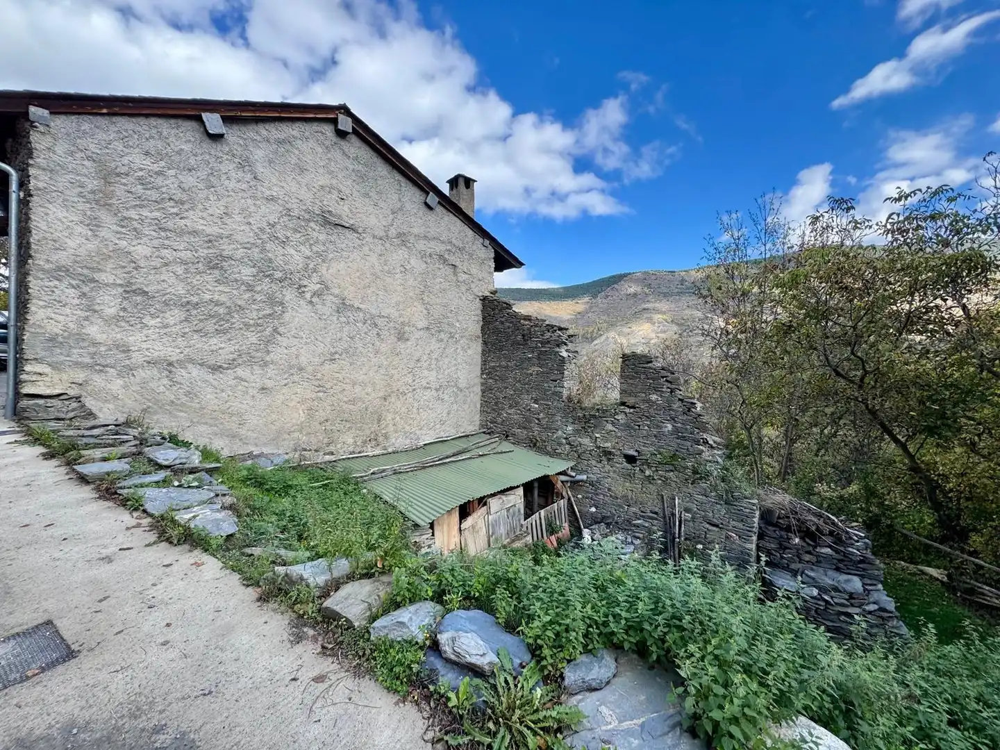 Exterior view of Residential for sale in Farrera