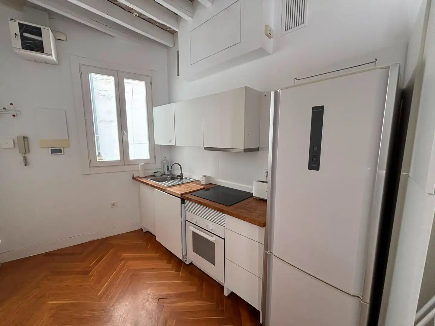 Appartamento con ascensore in affitto a Centro, imagen 5