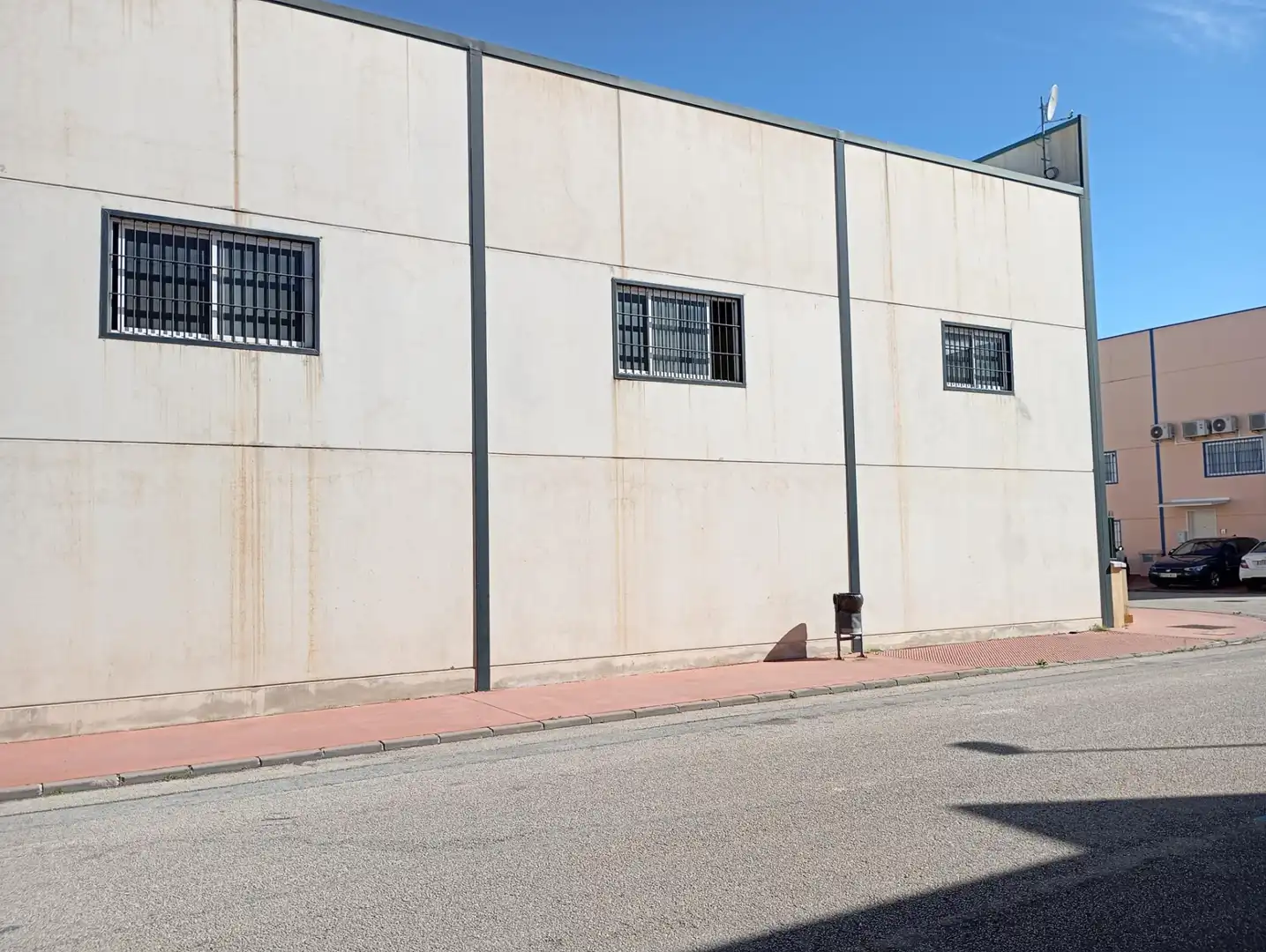 Nave industrielle à vendre à Calle Veleta 7
