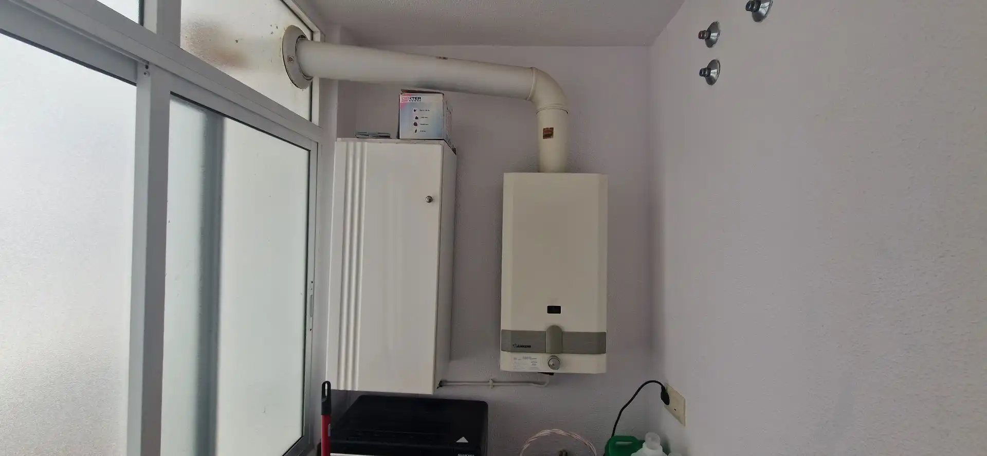 Bany de Apartament de lloguer en El Portil amb Moblat i Piscina comunitària