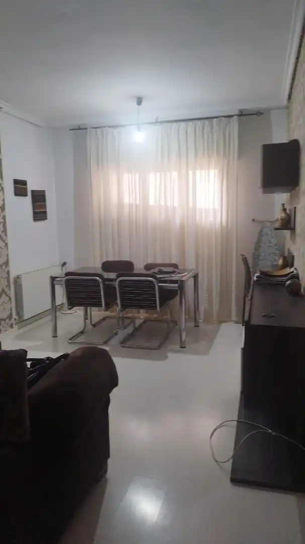 Menjador de Apartament en venda en Nájera amb Calefacció, Parquet i Traster