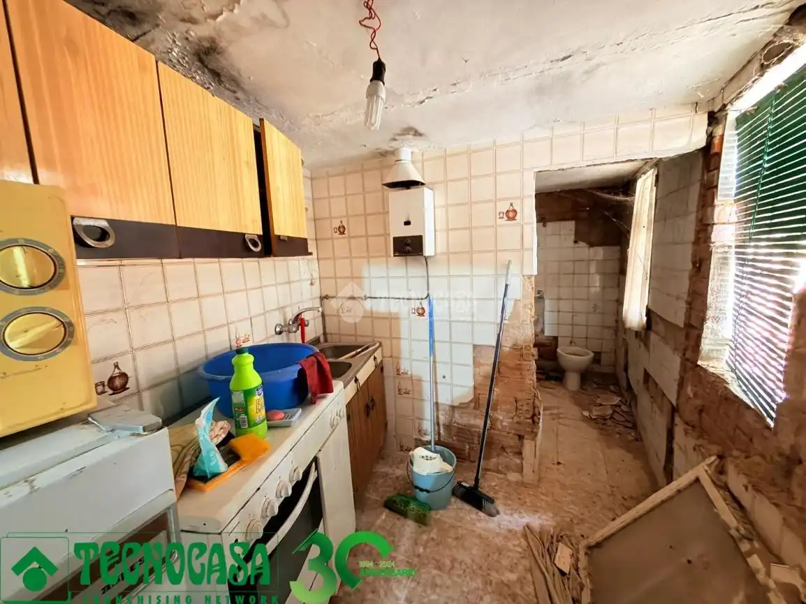 Kitchen of Houses for sale in Albarreal de Tajo