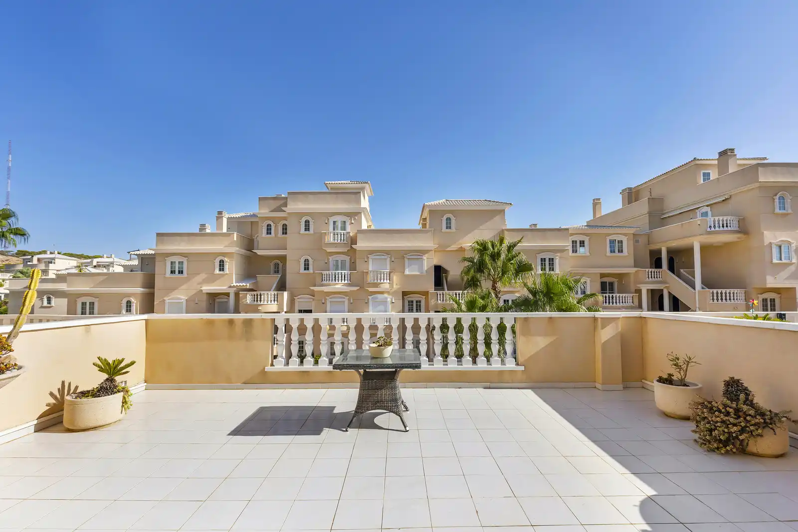 Terrassa de Apartament en venda en Guardamar del Segura amb Terrassa, Traster i Piscina