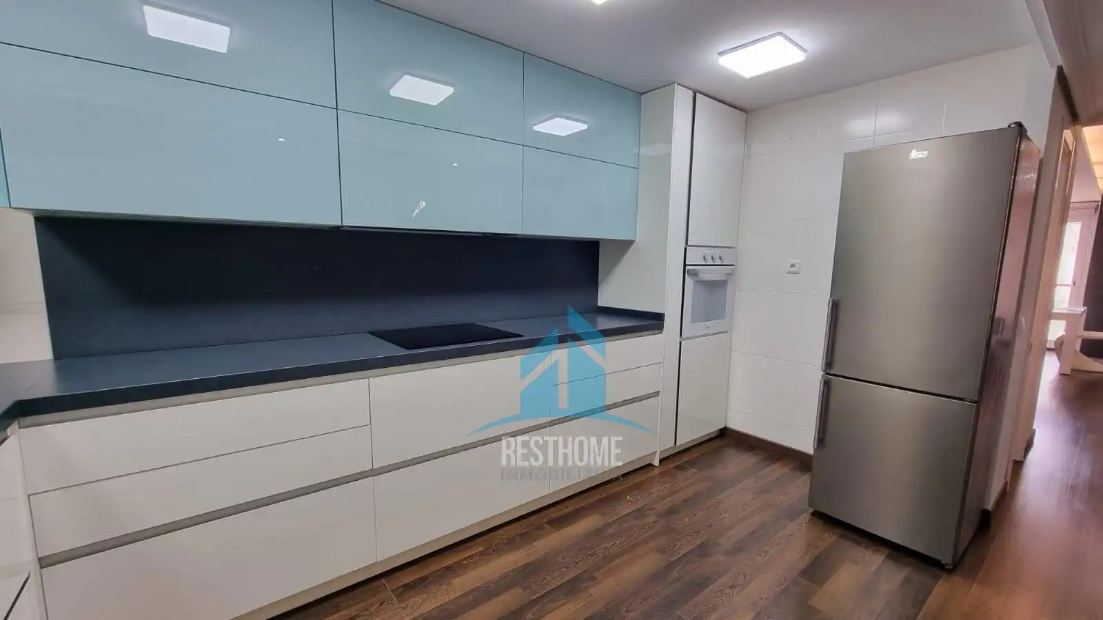 Cocina de Dúplex de alquiler en Gandia con Aire acondicionado, Calefacción y Parquet