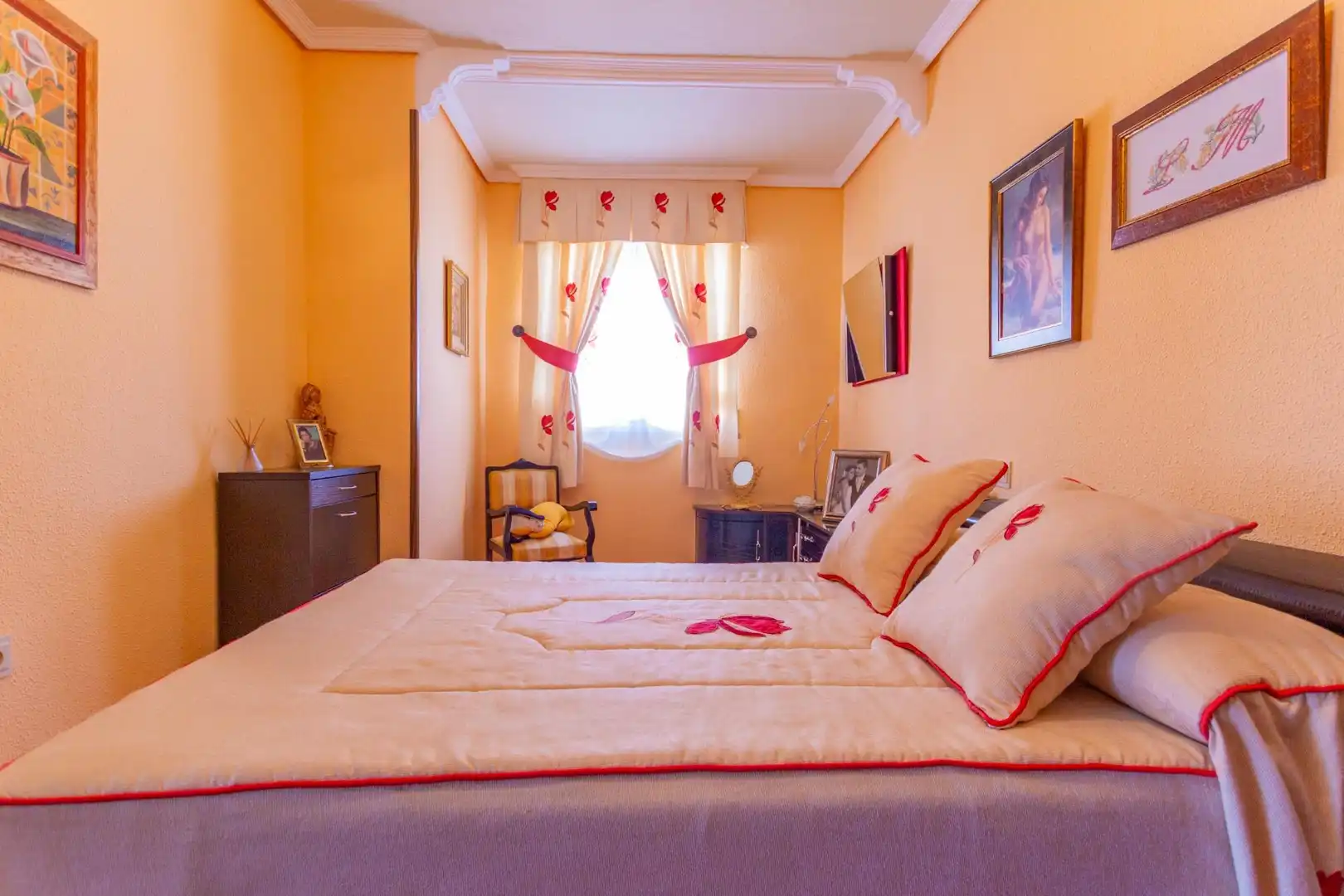 Dormitori de Casa o xalet en venda en San Juan de los Terreros