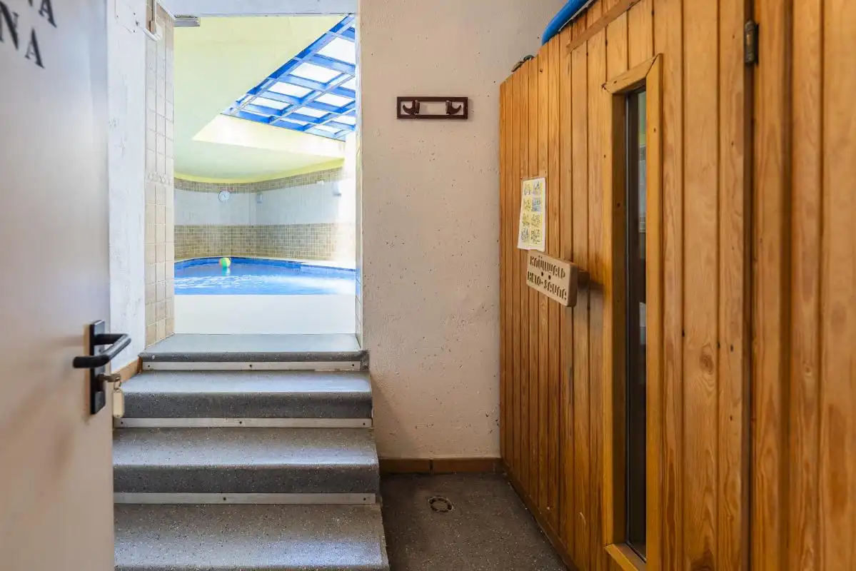 Casa adosada en venta en C. Gutiérrez Canales, Canillejas