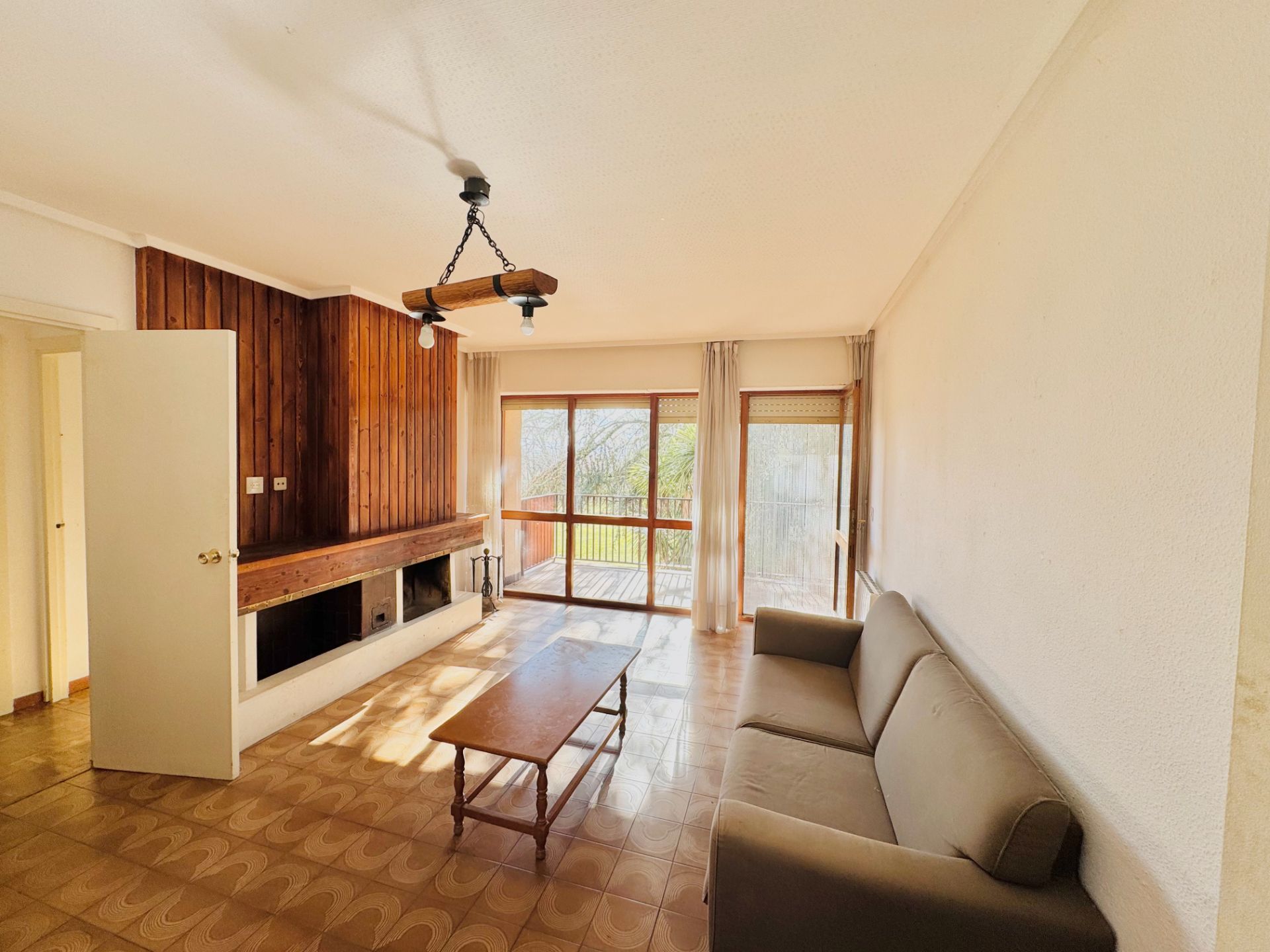 Living room of Flat for sale in San Lorenzo de El Escorial  with Heating, Terrace and Storage room