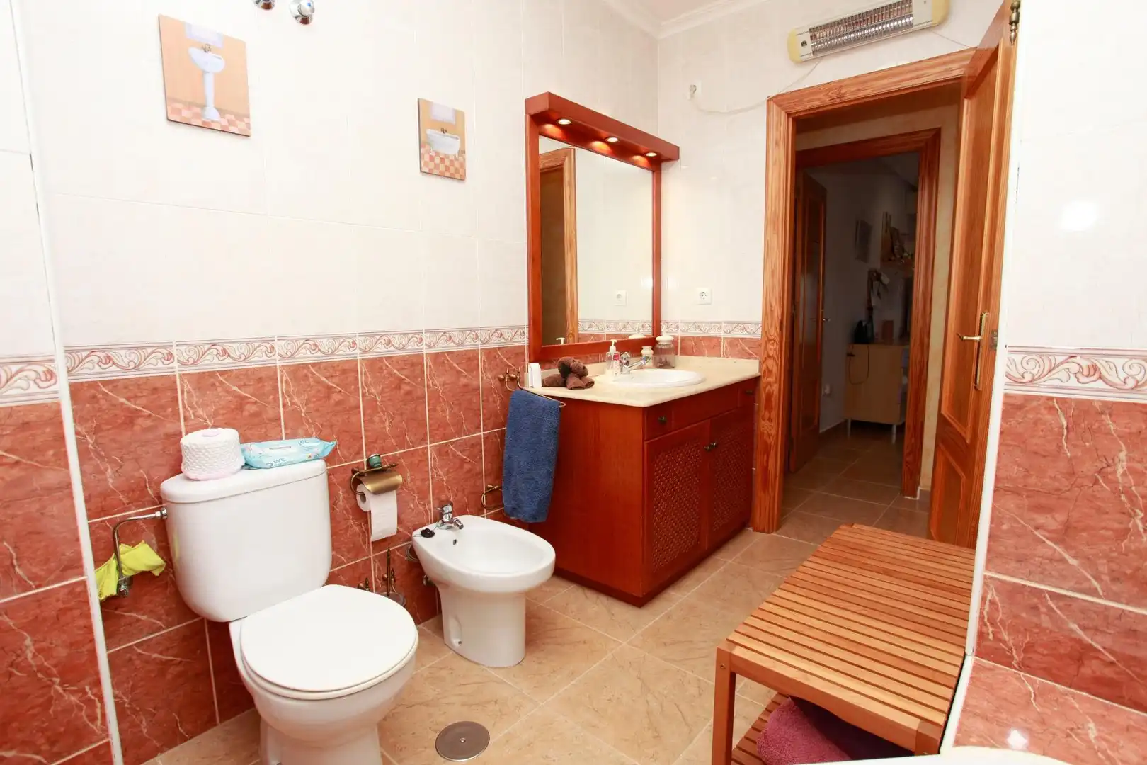 Baño de Piso en venta en La Unión con Amueblado