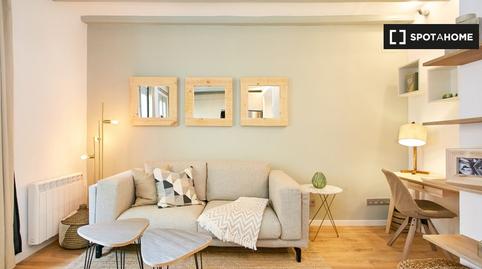 Foto 2 de Pis de lloguer a El Raval, Barcelona