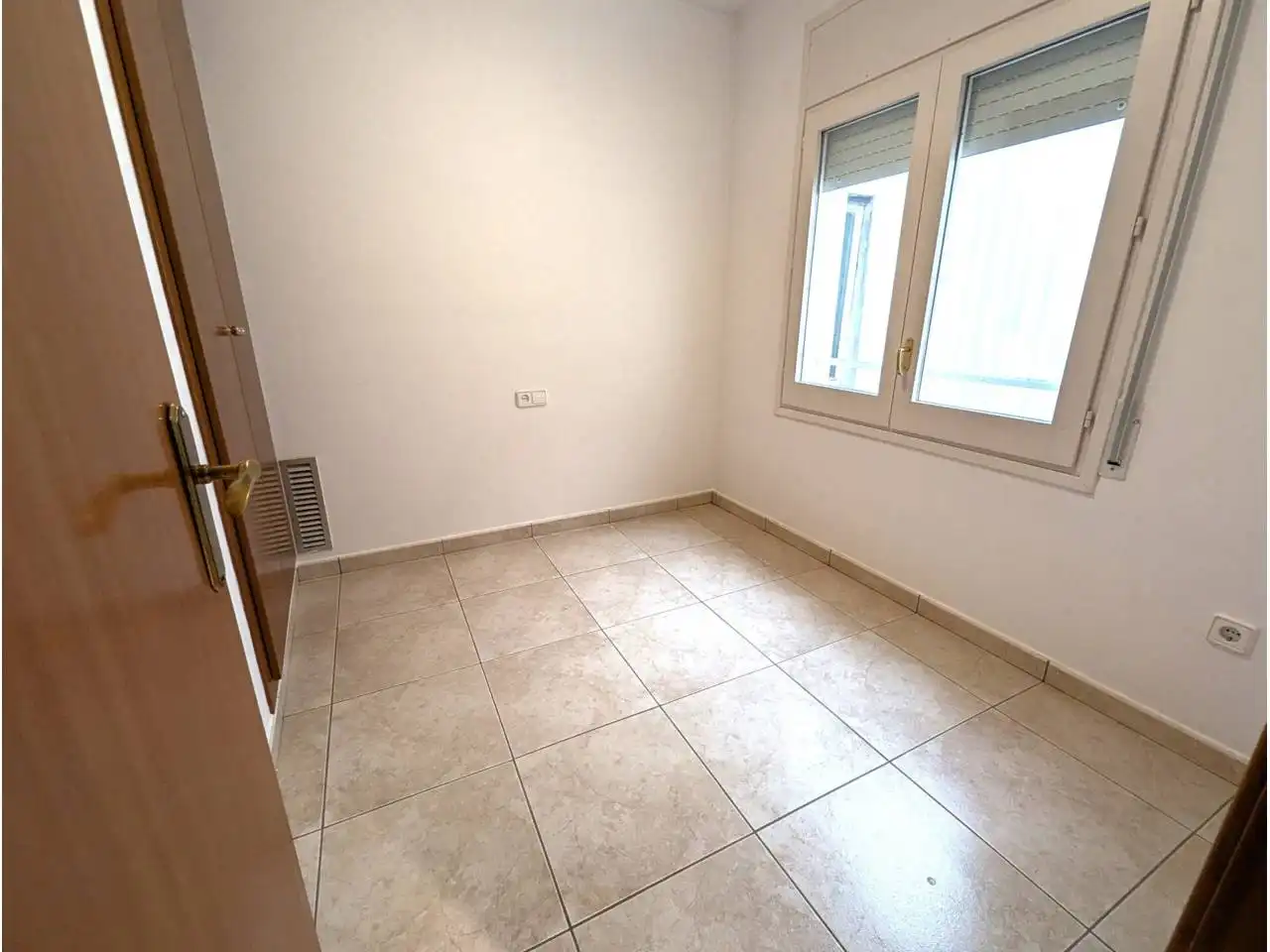 Habitación de Piso en venta en Torroella de Montgrí con Aire acondicionado, Calefacción y Alarma