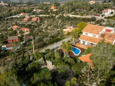 Villa con piscina in vendita a Olivella