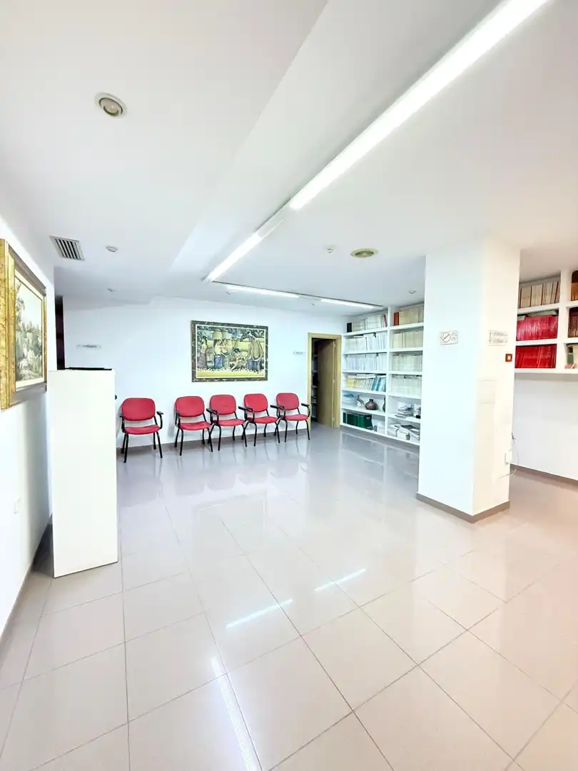 Piso con ascensor en venta en Rambla de Méndez Núñez, imagen 13