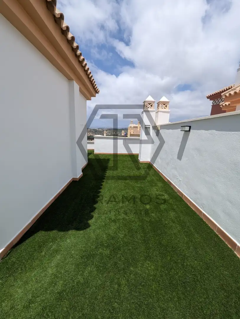 Àtic amb piscina en venda a de las palmeras, imagen 40