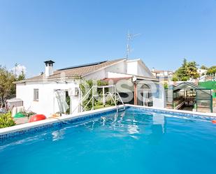 Vista exterior de Casa o xalet en venda en Fonollosa amb Aire condicionat, Terrassa i Piscina