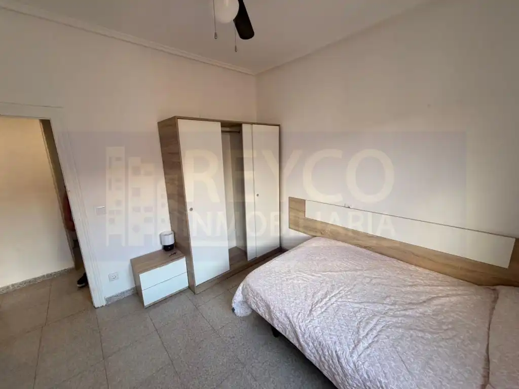 Habitación de Piso en venta en  Logroño