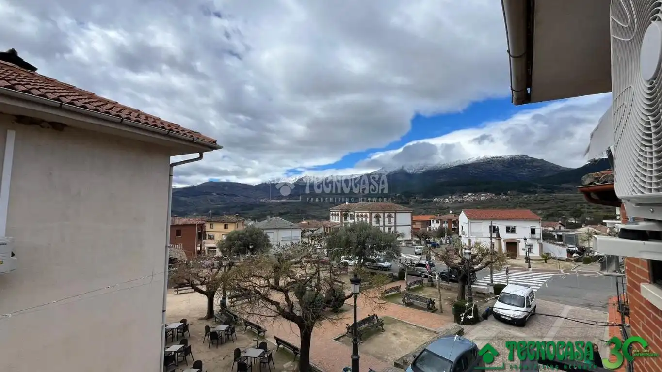 Außenansicht von Einfamilien-Reihenhaus zum Verkauf in San Esteban del Valle mit Klimaanlage und Heizung