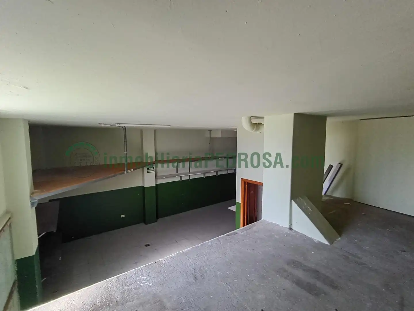 Geschaftsraum zur Miete in Calle de Santa Teresa de Jesús Jornet, A Parda
