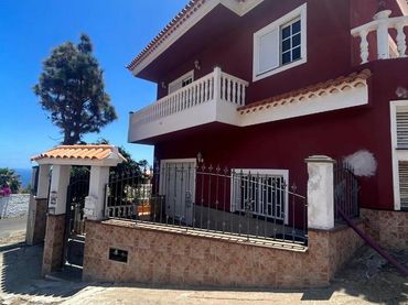 Casa amb balcó en venda a SEIFON EL 27