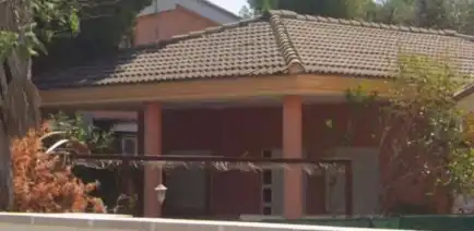 Vista exterior de Casa o xalet en venda en Serra amb Piscina