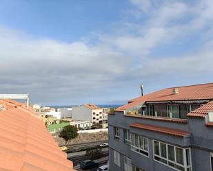 Vista exterior de Àtic de lloguer en Telde