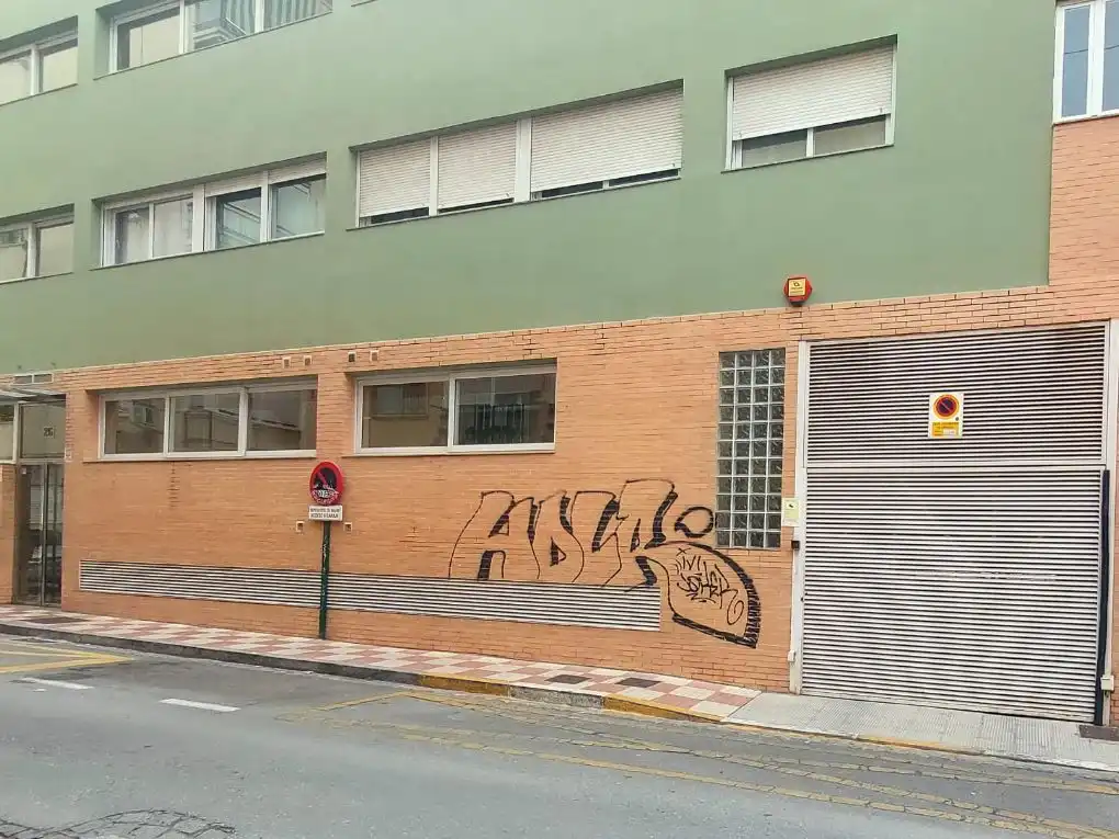 Exterior view of Garage for rent in Granada  with Alarm