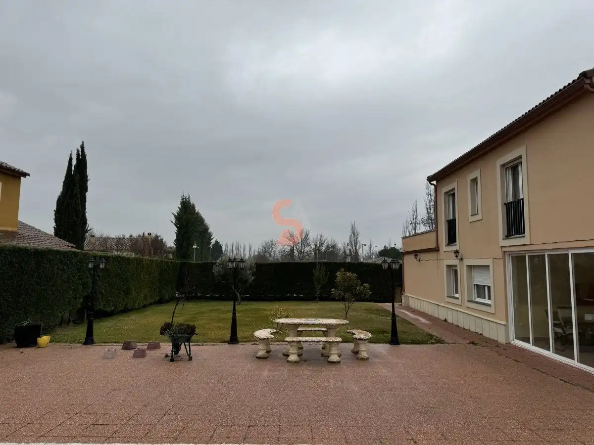Casa amb terrassa en venda a RÍO PISUERGA, imagen 95