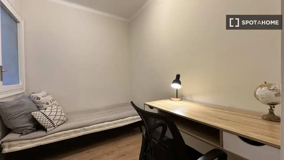 Piso con terraza en alquiler en Eixample, imagen 9