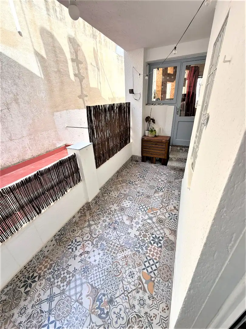 Wohnung zum Verkauf in Mataró mit Klimaanlage, Heizung und Terrasse